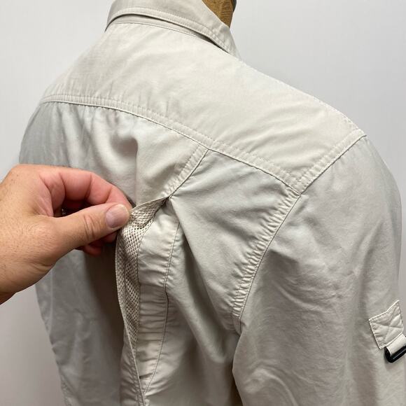 Tilley Endurables Nanotex Comfort Vented Roll Sleeve Men's XL Khaki Button Shirt - Picture 4 of 9